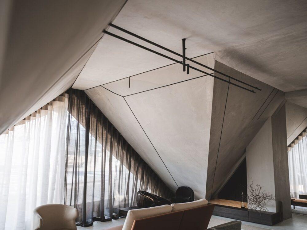 Karnisz na skosie – instrukcja