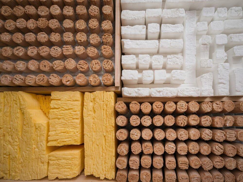 Płyty styroduru na budowie